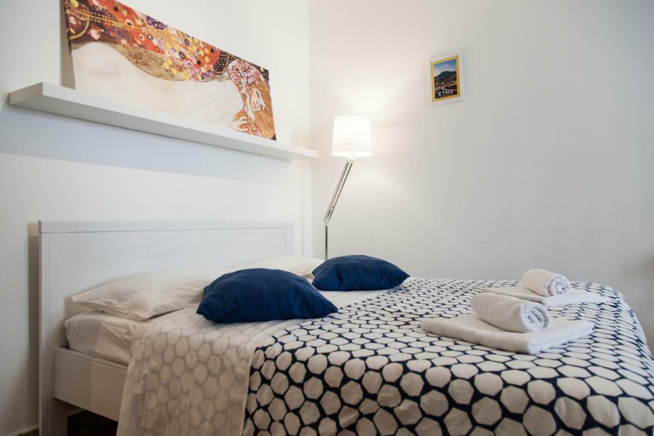 Monolocale Il Tindaro Apartment คาตาเนีย ภายนอก รูปภาพ