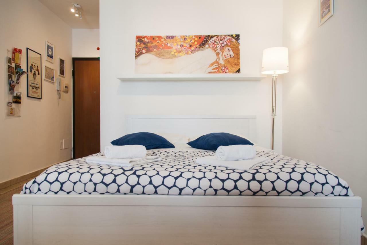 Monolocale Il Tindaro Apartment คาตาเนีย ภายนอก รูปภาพ